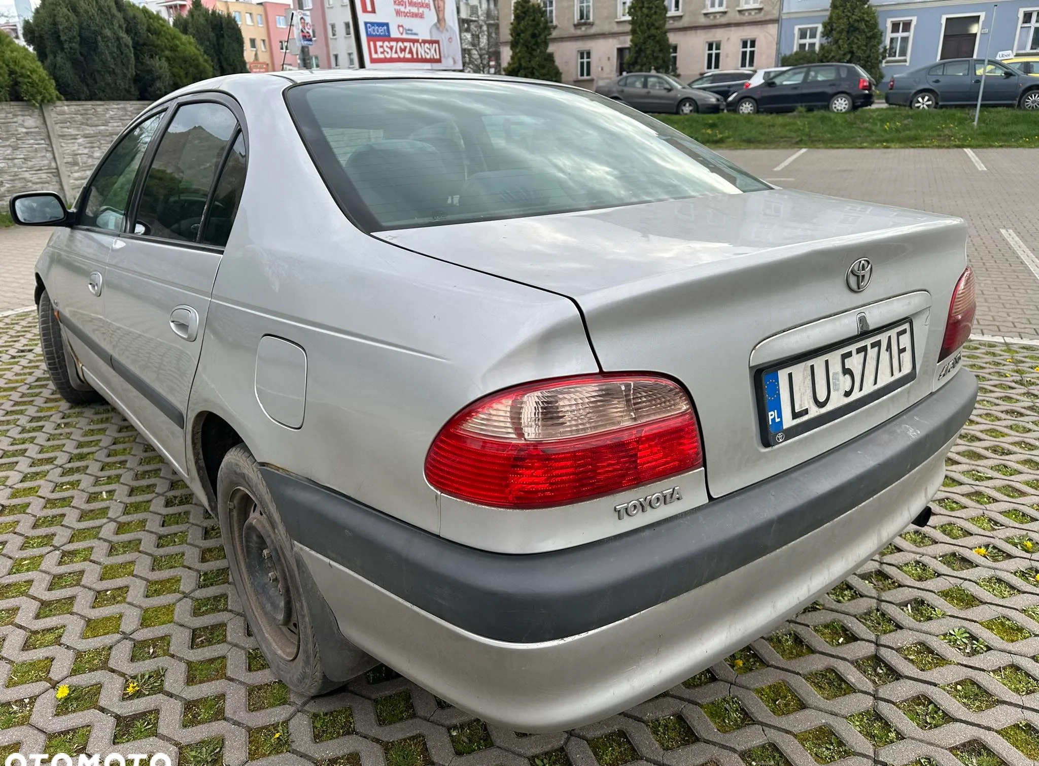 Toyota Avensis cena 2500 przebieg: 321000, rok produkcji 2001 z Radłów małe 11